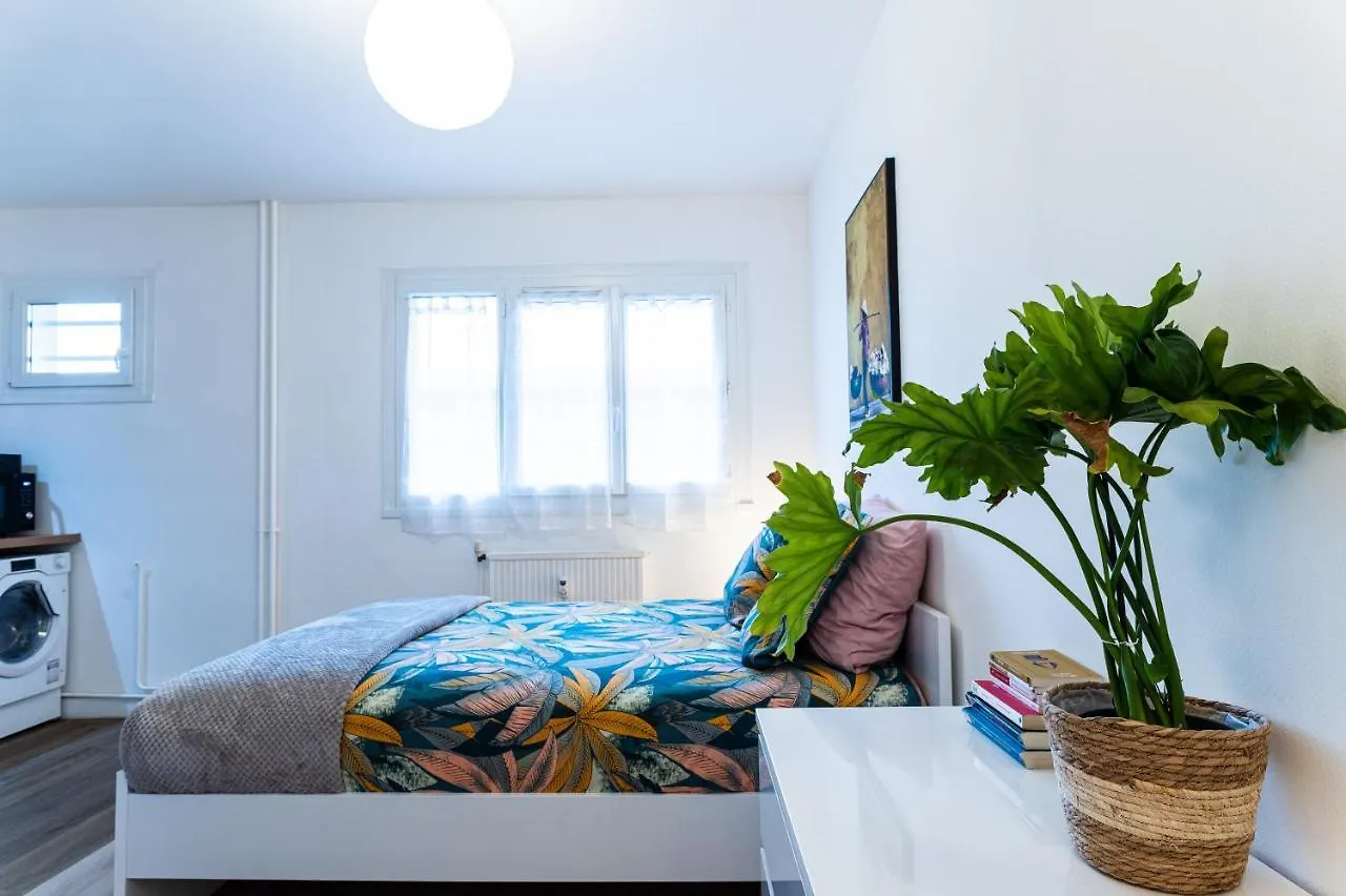 Spacieux - Proche-Gare - Parking Bourg-en-Bresse Apartment