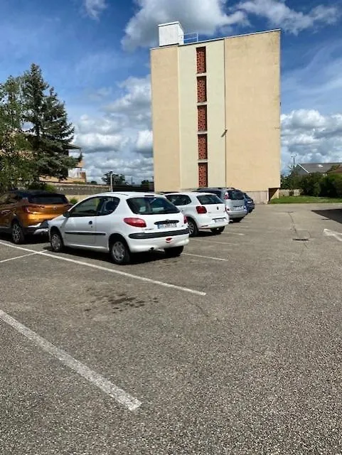 Spacieux - Proche-Gare - Parking Bourg-en-Bresse 0*,